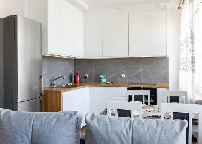 Apartment Komandorska Sea Breeze By Bookinghost