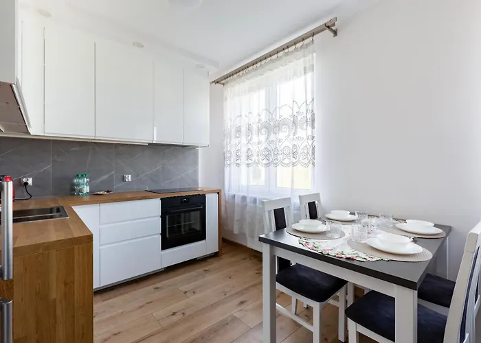 Apartment Komandorska Sea Breeze By Bookinghost